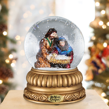 Load image into Gallery viewer, Holy Family Snow Globe
